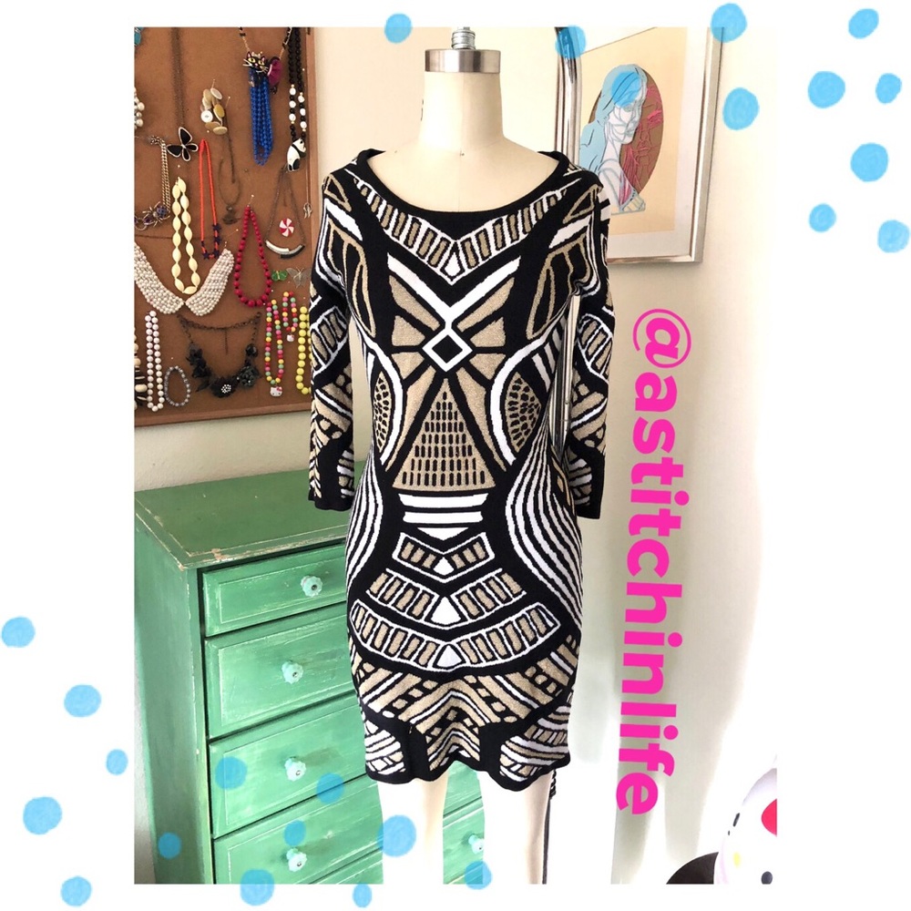 XXI Art Deco Print Sweater Dress with 3/4 Sleeves